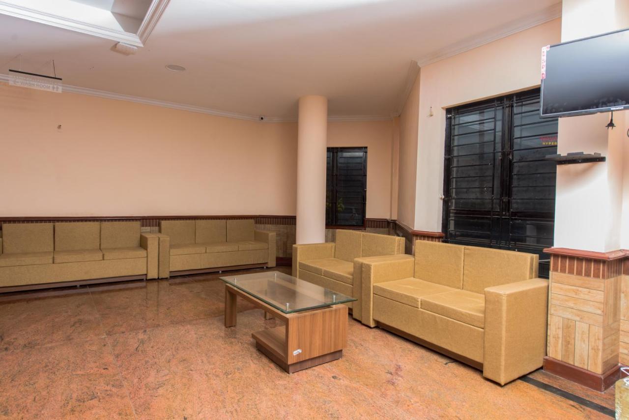 Kallada Golden Hotel Thrissur Exterior foto