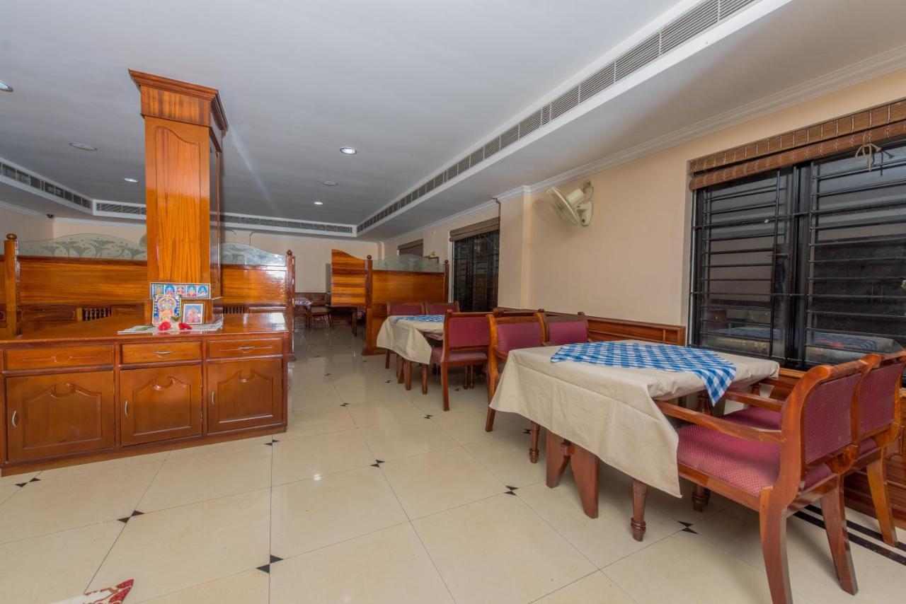 Kallada Golden Hotel Thrissur Exterior foto